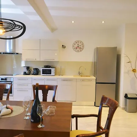 Apt3 - Perla With Swimming Pool, - Opatija *