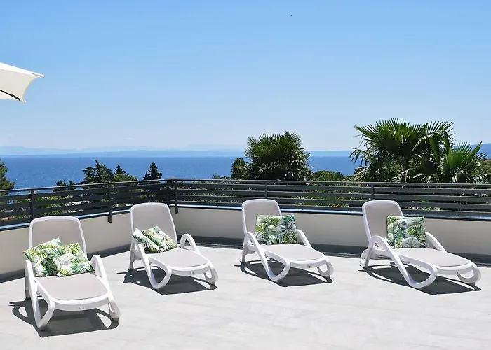 Appartement Apt3 - Perla With Swimming Pool, - Opatija Lovran